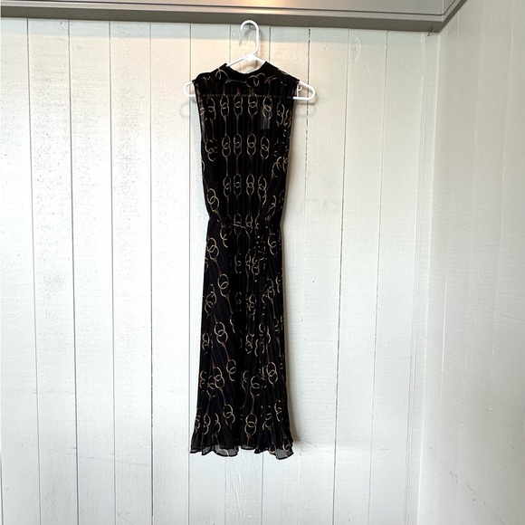 Banana Republic Black Pleated Sheath Dress w/Horsebit Design Small NWT - Picture 8 of 16